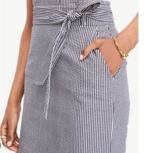 Ann Taylor Fitted, Seer Sucker Skirt, Size 2, Vintage Look